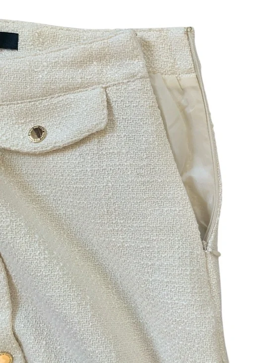 Cream Tweed Mini Skirt Gold Button Front Preppy Old Money Chic Size 8 - Picture 3 of 6